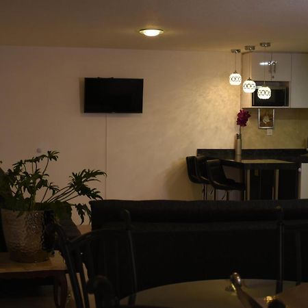 מקסיקו סיטי Departamento Alejandro - Completo Y Amplio Departamento En Una Zona Muy Tranquila De La Cdmx מראה חיצוני תמונה